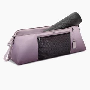Tumi yoga sling expandable tote/ travel bag